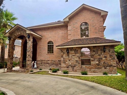 736 N 46th St, McAllen, TX, 78501-3702 | Card Image