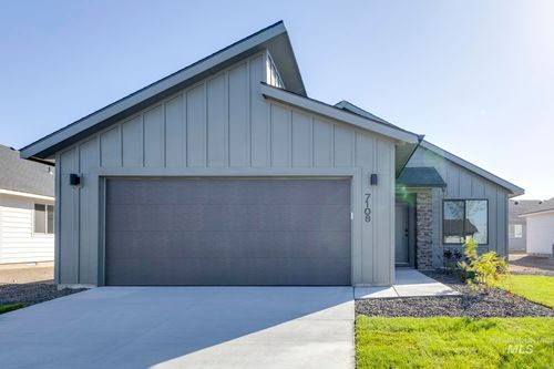 7108 S Old Farm Ave, Meridian, ID, 83642-1418 | Card Image