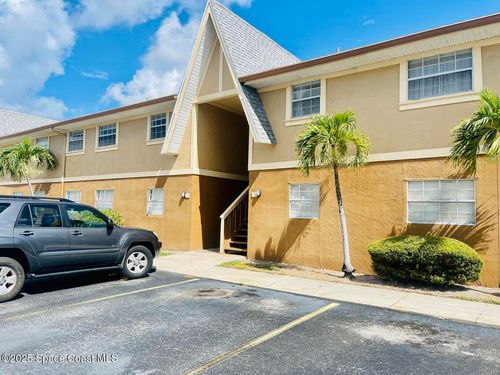 137 Bristol Ct, MELBOURNE, FL, 32935-3410 | Card Image