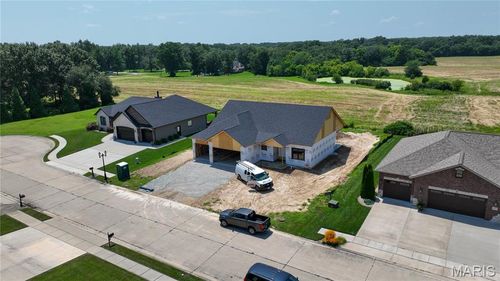 365 Golden Eye Ct, Staunton, IL, 62088 | Card Image
