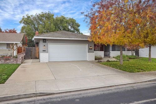 1021 S Mills Avenue, Lodi, CA, 95242 | Card Image