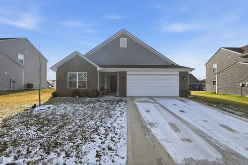 6935 Honeysuckle Way, Pendleton, IN, 46064 | Card Image