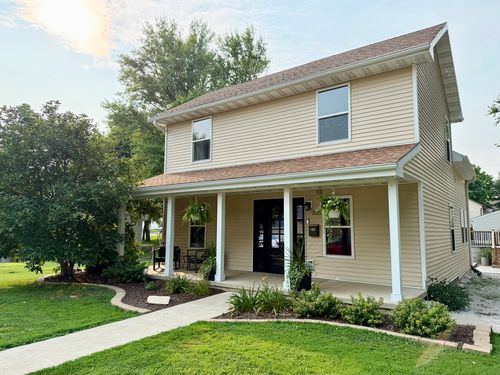 2215 State St, Peru, IL, 61354-3465 | Card Image