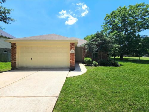 12443 Ridgecrest Dr, Willis, TX, 77318-5365 | Card Image