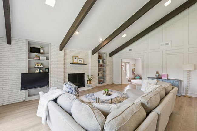 So open, bright and inviting | Image 4