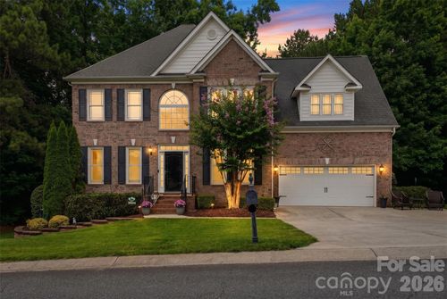 112 Millwood Dr, Fort Mill, SC, 29715-8356 | Card Image