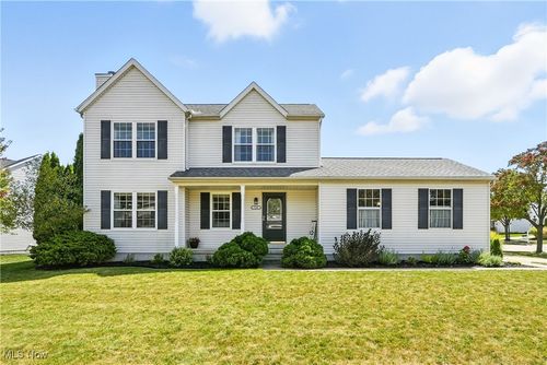 750 Winston Cir, Medina, OH, 44256-7195 | Card Image