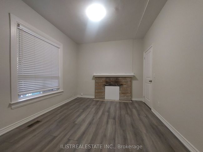 222 Athol St E, House other with 5 bedrooms, 3 bathrooms and 6 parking in Oshawa ON | Image 7