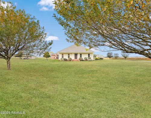 1049 Chinaberry Dr, Eunice, LA, 70535-7305 | Card Image