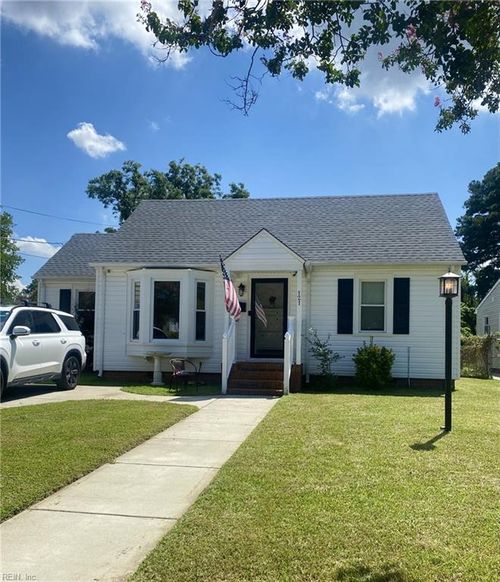 121 Winshire St, Norfolk, VA, 23503-4929 | Card Image