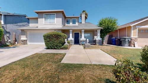 1225 Aristocrat Dr, Ceres, CA, 95307-7215 | Card Image