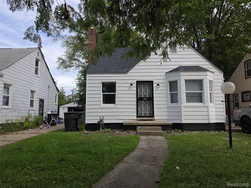 19770 Ashton Ave, Detroit, MI, 48219-2107 | Card Image