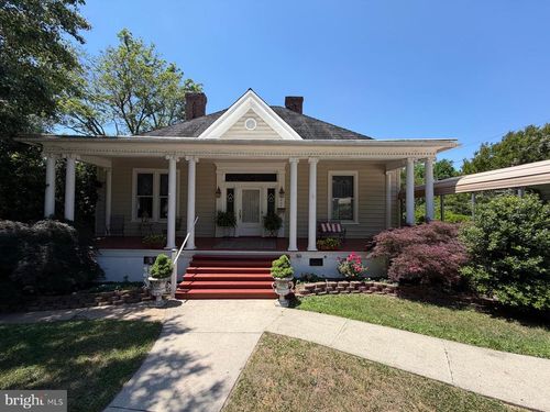 804 Grove Ave, SOUTH BOSTON, VA, 24592-3310 | Card Image