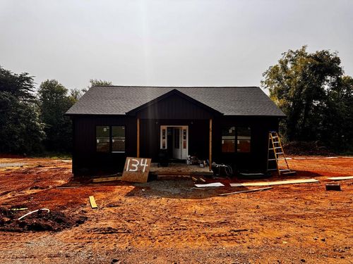 134 Frazier Rd, Livingston, TN, 38570-8104 | Card Image