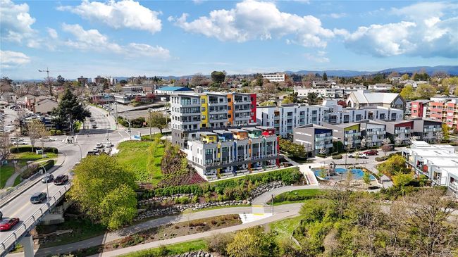 109 - 757 Tyee Rd, Condo with 2 bedrooms, 2 bathrooms and 2 parking in Victoria BC | Image 31