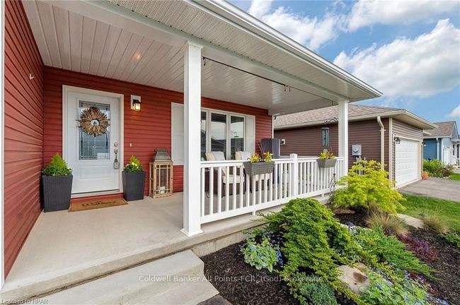 43 Huron Heights Dr, House other with 2 bedrooms, 2 bathrooms and 2 parking in Goderich ON | Image 9