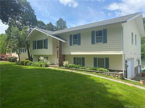 17 Pinewood Shrs, Sherman, CT, 06784-2506 | Card Image