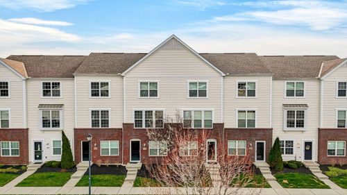5652 Pittsford Dr, Westerville, OH, 43081-8780 | Card Image