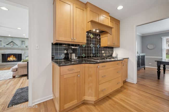 360 S Valley Rd, House other with 4 bedrooms, 3 bathrooms and 2 parking in Barrington IL | Image 9