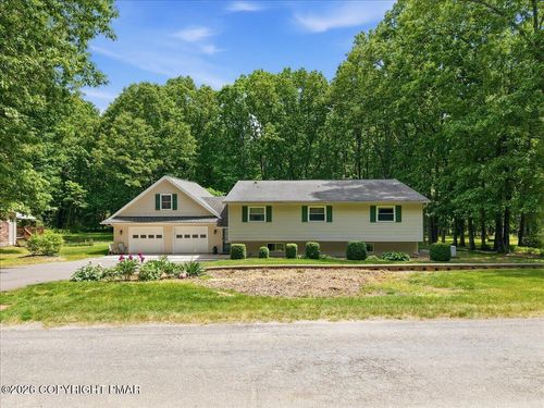 209 Manor Ln E, Lehighton, PA, 18235-9611 | Card Image