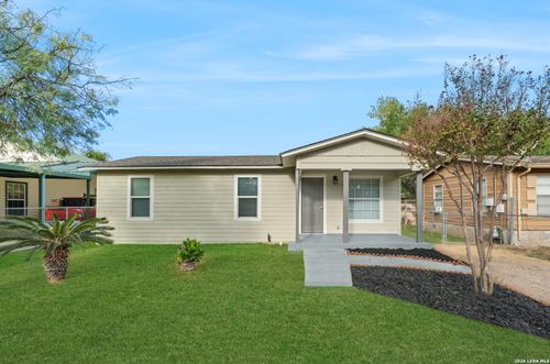 311 S San Joaquin Ave, San Antonio, TX, 78237-1971 | Card Image