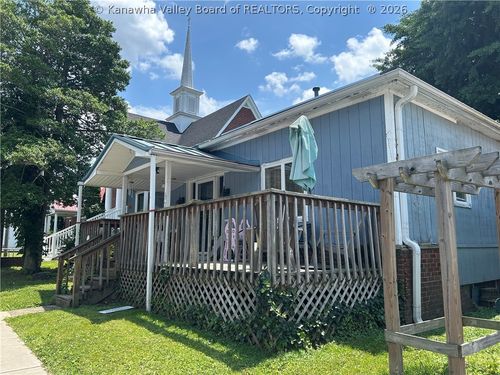 404 William St, Cedar Grove, WV, 25039 | Card Image