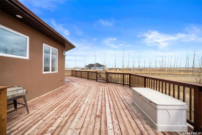 142 Rock Pointe Cres, House other with 8 bedrooms, 5 bathrooms and 6 parking in Pilot Butte SK | Image 14