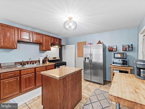 233 E Slocum St, PHILADELPHIA, PA, 19119-2149 | Card Image