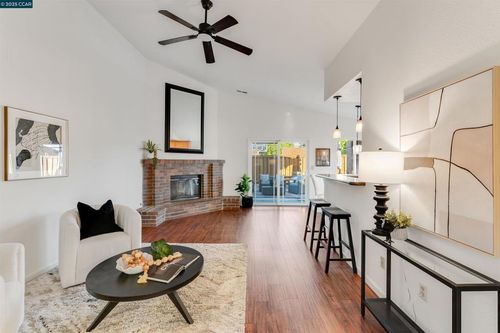 1438 Landahl Ct, Benicia, CA, 94510-2577 | Card Image