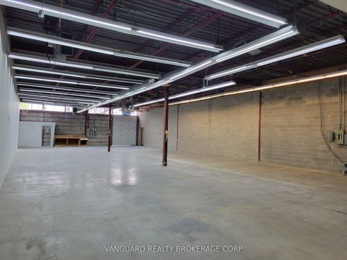 6a-63 Alness St, North York, ON, M3J2H2 | Card Image