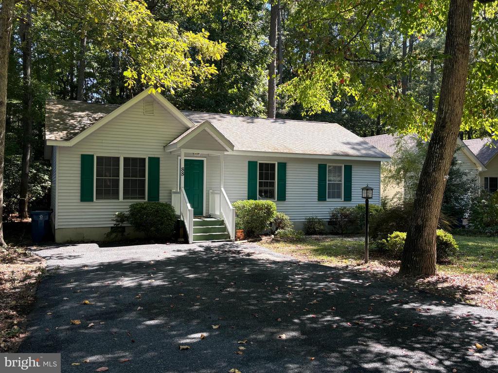 Sandyhook Rd, Berlin, MD 21811