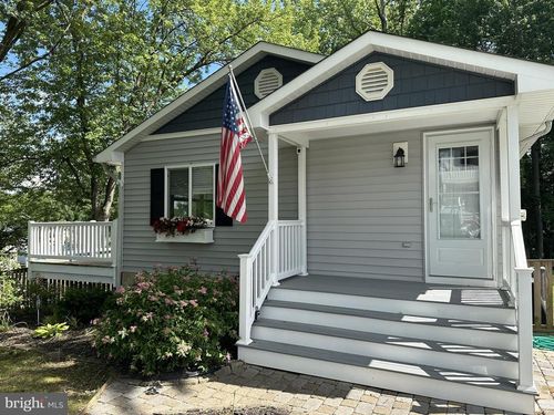 3719 3rd St, NORTH BEACH, MD, 20714-9713 | Card Image