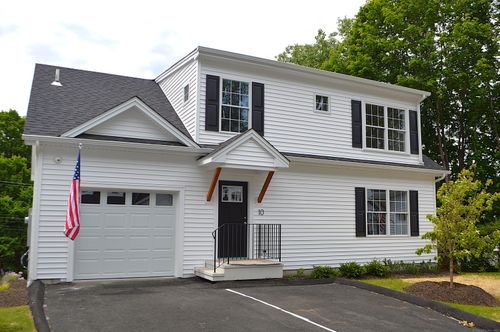unit-10-42 Plumtrees Rd, Bethel, CT, 06801-1555 | Card Image