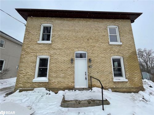 rear-130 Terrace Hill St, Brantford, ON, N3R1G3 | Card Image