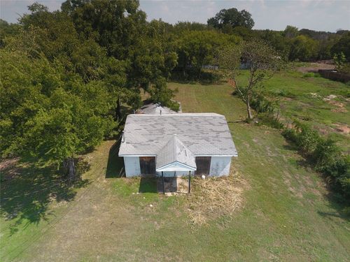 228 Gilbert Cir, Grand Prairie, TX, 75050-6580 | Card Image
