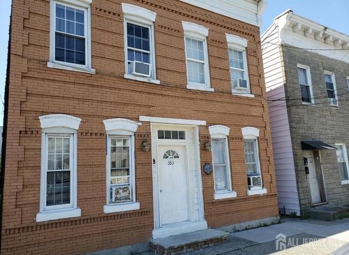 383 Market St, Perth Amboy, NJ, 08861-4579 | Card Image