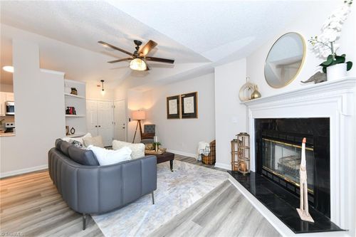 3b-3638 Morris Farm Dr, Greensboro, NC, 27409-8972 | Card Image