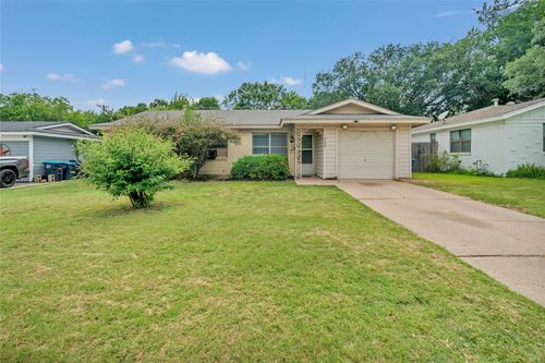 5536 Westcrest Dr, Fort Worth, TX, 76134-1026 | Card Image