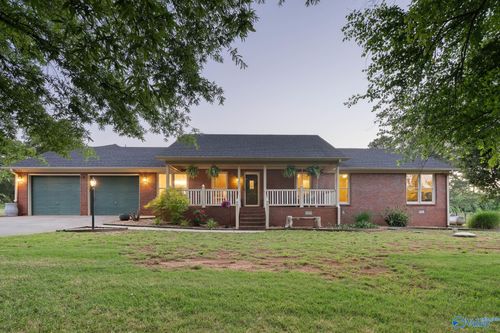 398 Jimmy Fisk Rd, Hazel Green, AL, 35750-8666 | Card Image