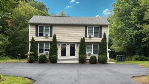 634 Borough Rd, Pembroke, NH, 03275-3808 | Card Image