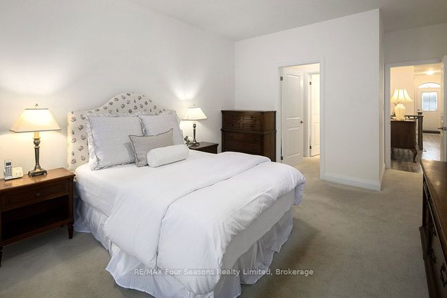 4 Sutton Lane, Condo with 2 bedrooms, 2 bathrooms and 1 parking in Collingwood ON | Image 19