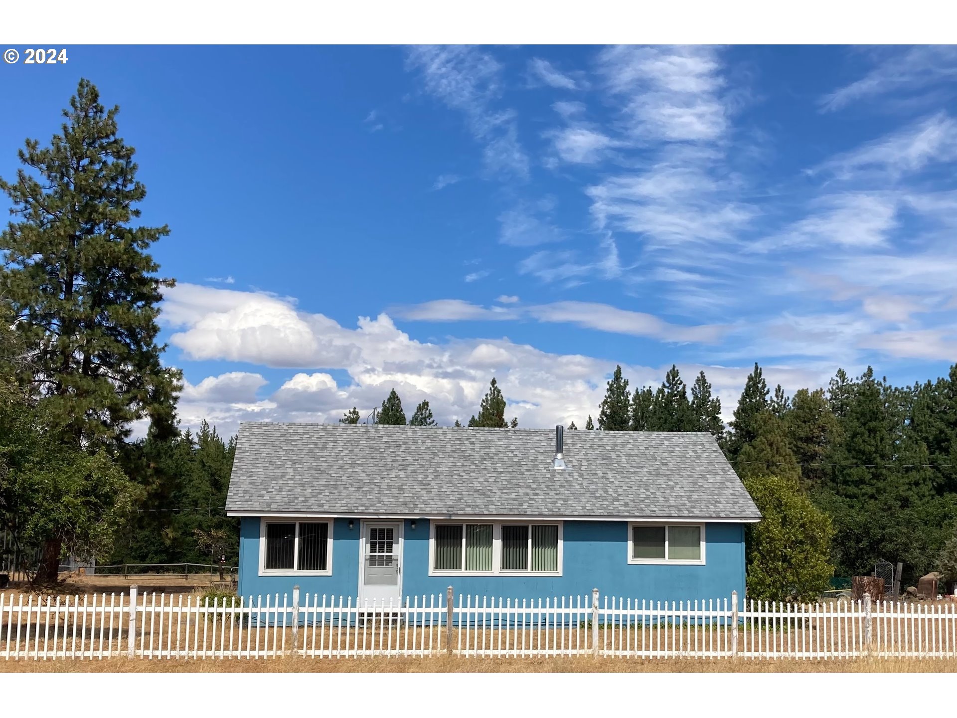 Highway 216 , Maupin, OR 97037