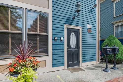 2-407 Broadway, Providence, RI, 02909-1649 | Card Image