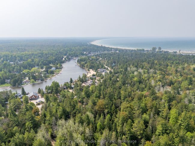 204 Ogimah Rd, House other with 2 bedrooms, 2 bathrooms and 10 parking in South Bruce Peninsula ON | Image 22
