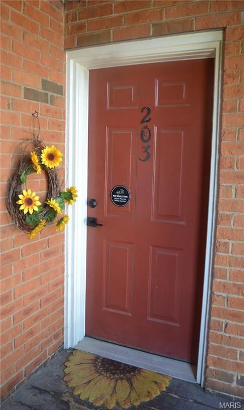 apt-203-1937 Greenpoint Dr, Saint Louis, MO, 63122-5240 | Card Image