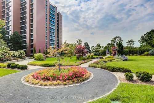 405-1400 Dixie Rd, Mississauga, ON, L5E3E1 | Card Image