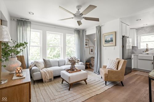 651B Birch Ave, Indianapolis, IN, 46221-1301 | Card Image