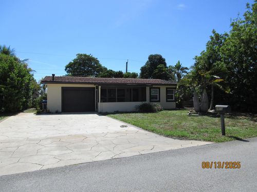 2910 Ne 10th Ave, Pompano Beach, FL, 33064-6359 | Card Image