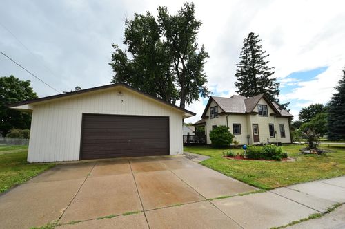501 1st Ave Se, Pine Island, MN, 55963-9724 | Card Image