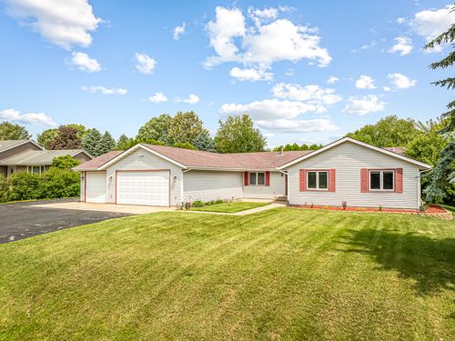 9650 Edgefield, Roscoe, IL, 61073-8390 | Card Image
